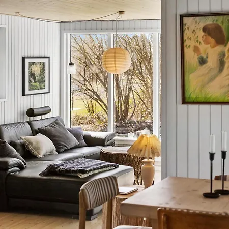 3 Bedroom Awesome Home In Ebeltoft *