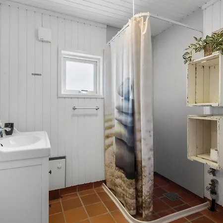 3 Bedroom Awesome Home In Ebeltoft *