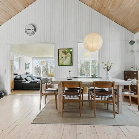 4 Bedroom In Ebeltoft