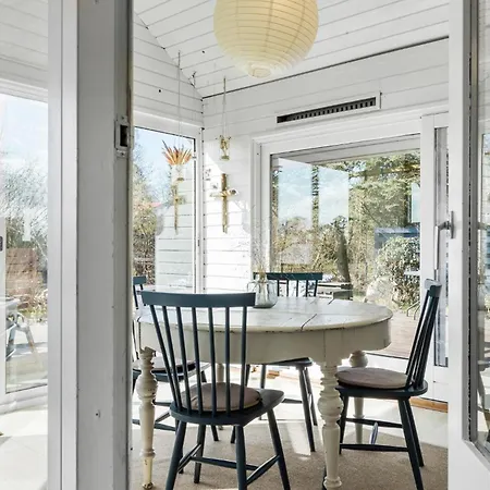 3 Bedroom Awesome Home In Ebeltoft Holiday home
